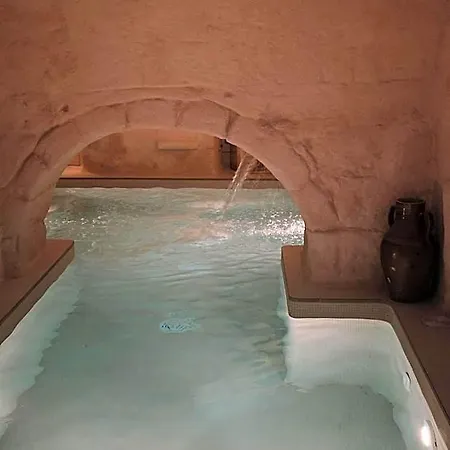 Vecchia Private & 4*